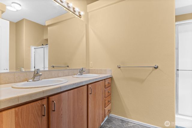 1933 Windflower Lane SE, Lacey, WA 98503