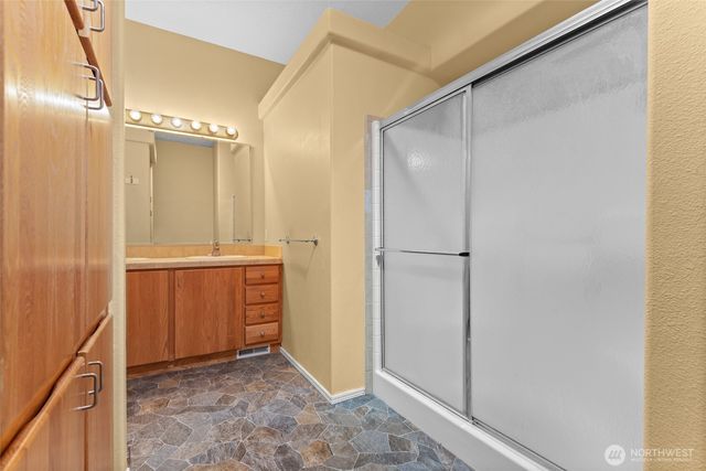 1933 Windflower Lane SE, Lacey, WA 98503
