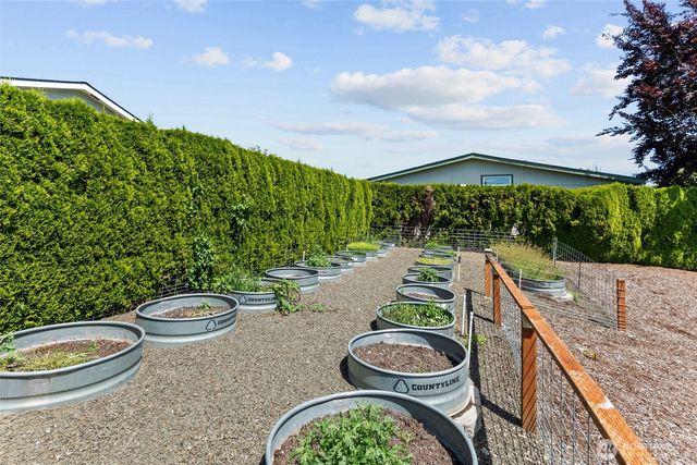1933 Windflower Lane SE, Lacey, WA 98503