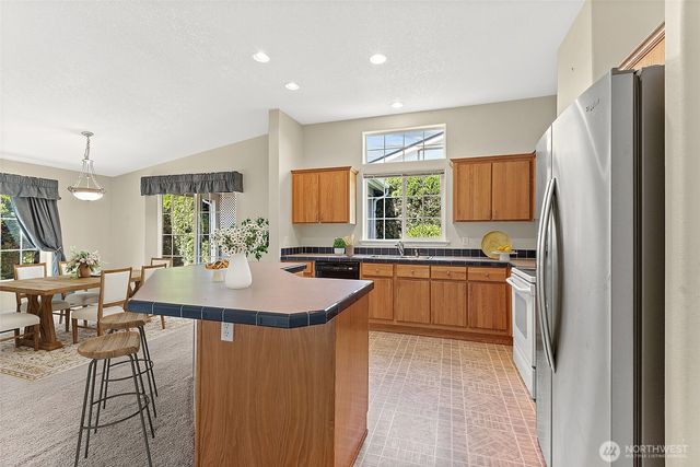 1933 Windflower Lane SE, Lacey, WA 98503