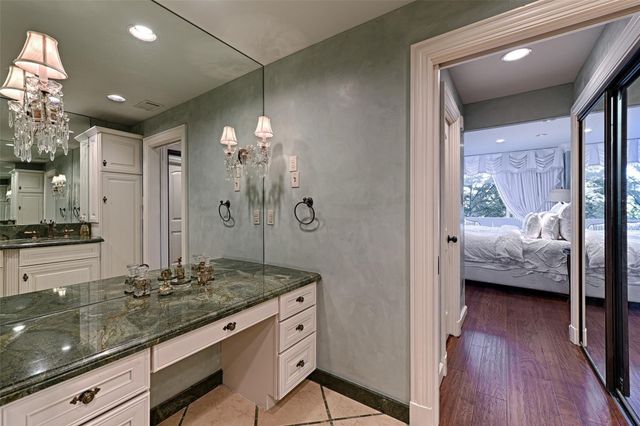 5200 Keller Springs Road 432, Dallas, TX 75248