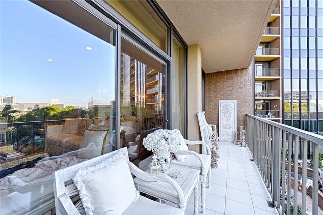 5200 Keller Springs Road 432, Dallas, TX 75248