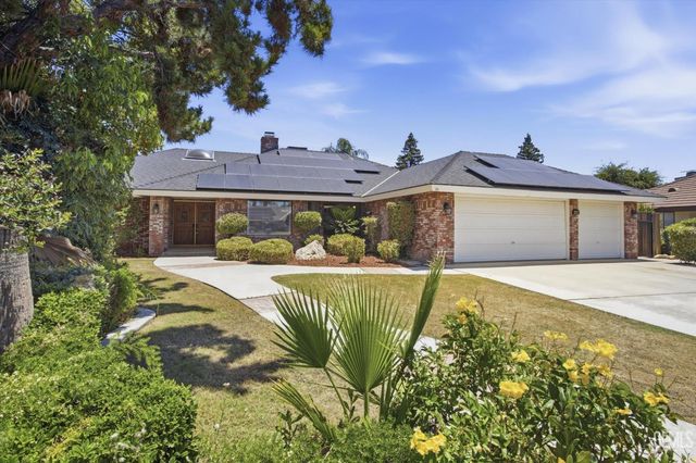 5306 Deville Court, Bakersfield, CA 93308