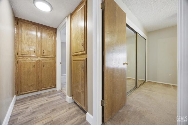 5306 Deville Court, Bakersfield, CA 93308