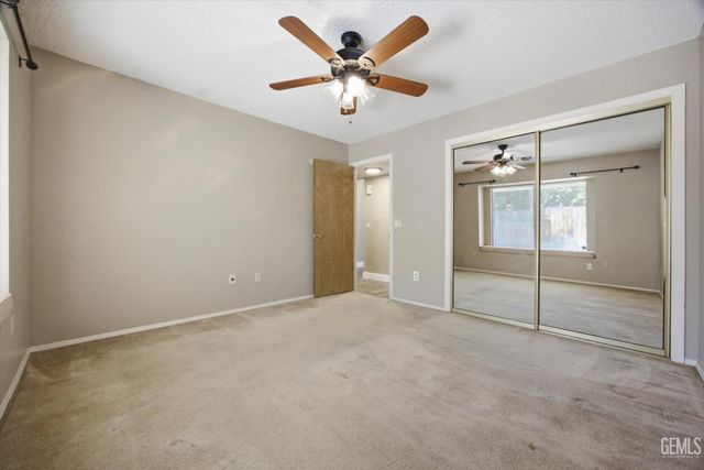 5306 Deville Court, Bakersfield, CA 93308
