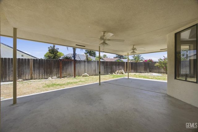 5306 Deville Court, Bakersfield, CA 93308