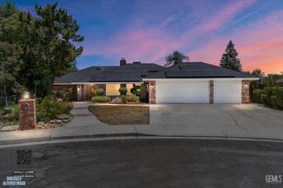 5306 Deville Court, Bakersfield, CA 93308