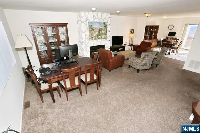 16 Alana Drive 16, Hawthorne, NJ 07506