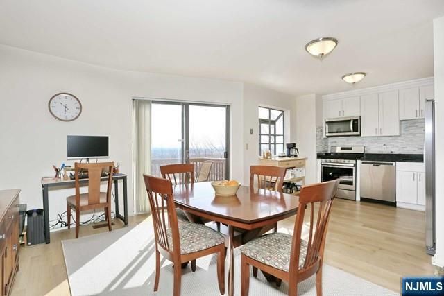 16 Alana Drive 16, Hawthorne, NJ 07506