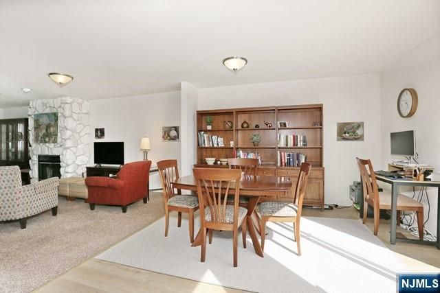 16 Alana Drive 16, Hawthorne, NJ 07506