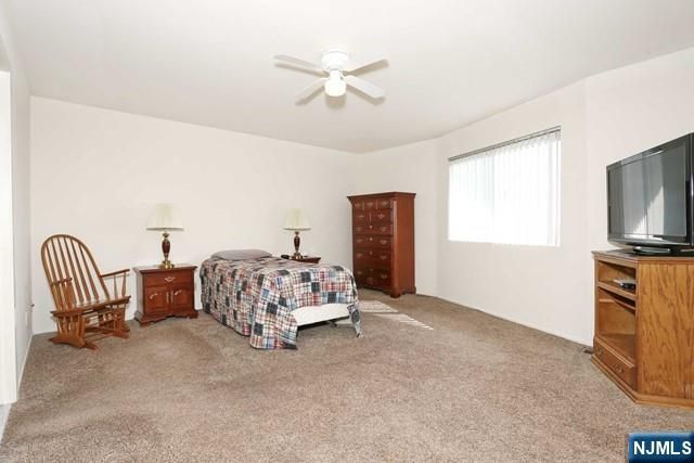 16 Alana Drive 16, Hawthorne, NJ 07506