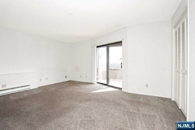 16 Alana Drive 16, Hawthorne, NJ 07506