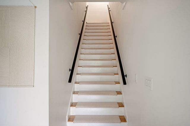 39 Cottage St 2, Boston, MA 02128