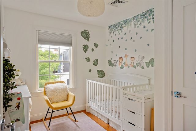 39 Cottage St 2, Boston, MA 02128