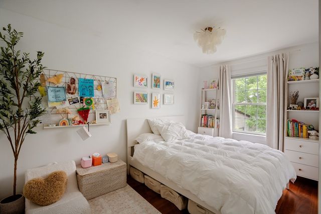 39 Cottage St 2, Boston, MA 02128