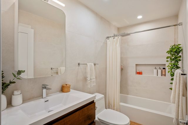 39 Cottage St 2, Boston, MA 02128