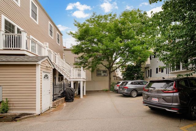 39 Cottage St 2, Boston, MA 02128
