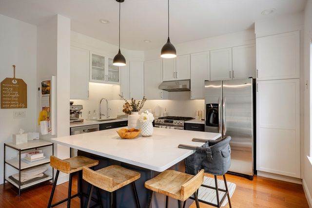 39 Cottage St 2, Boston, MA 02128