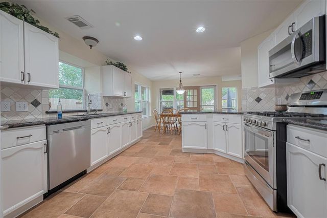 4126 Rocky Bend Drive, Sugar Land, TX 77479