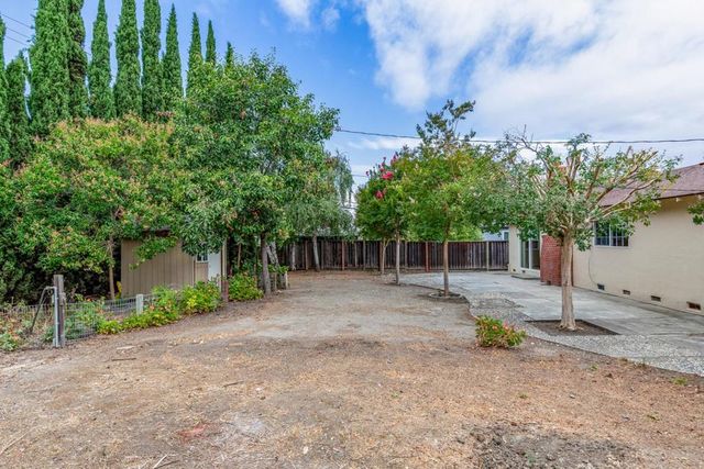 2242 Pyle Court, Santa Clara, CA 95051