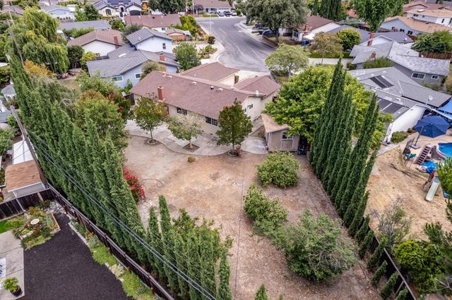 2242 Pyle Court, Santa Clara, CA 95051