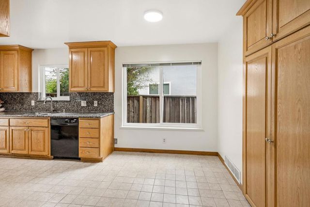 2242 Pyle Court, Santa Clara, CA 95051