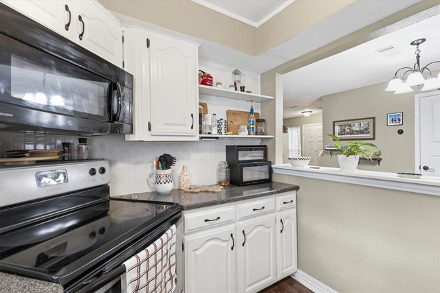 246 Mccarley Place, Mckinney, TX 75071