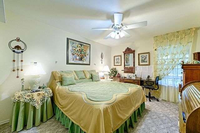 105 Santee Drive, Lake Kiowa, TX 76240