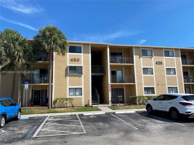 450 W Palm Cir W 301, Pembroke Pines, FL 33025
