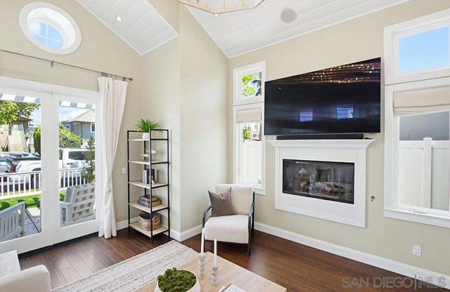 4008 Honeycutt St, San Diego, CA 92109