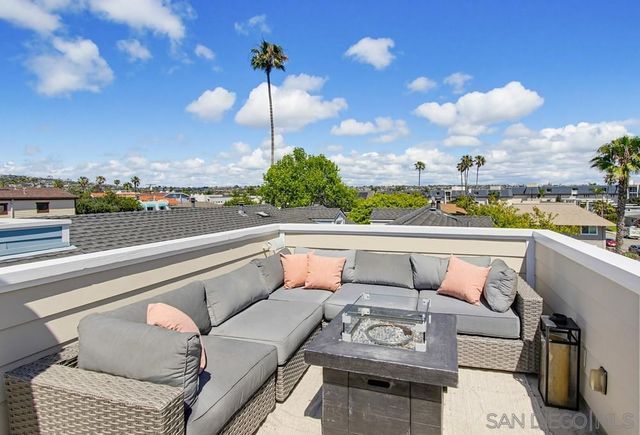 4008 Honeycutt St, San Diego, CA 92109