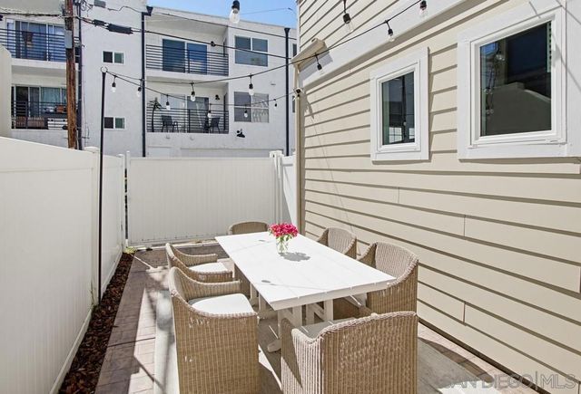 4008 Honeycutt St, San Diego, CA 92109