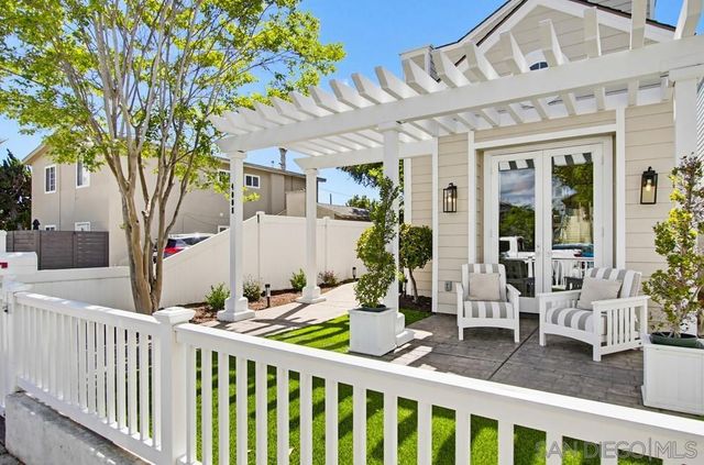 4008 Honeycutt St, San Diego, CA 92109