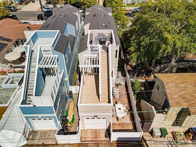 4008 Honeycutt St, San Diego, CA 92109