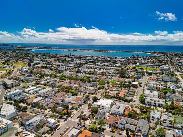 4008 Honeycutt St, San Diego, CA 92109