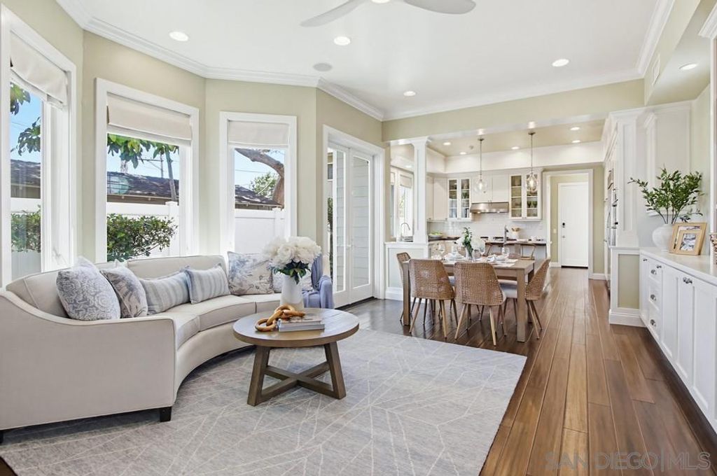 4008 Honeycutt St, San Diego, CA 92109