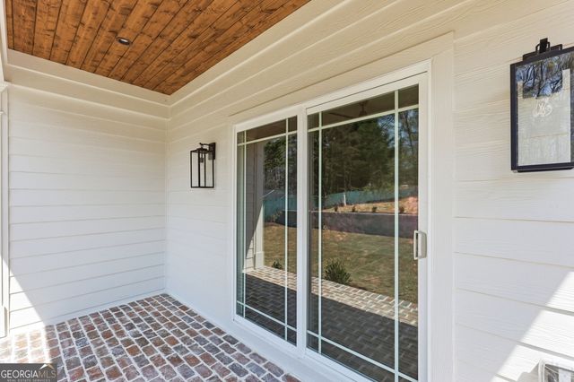 1121 Riverside Terrace, Gainesville, GA 30501