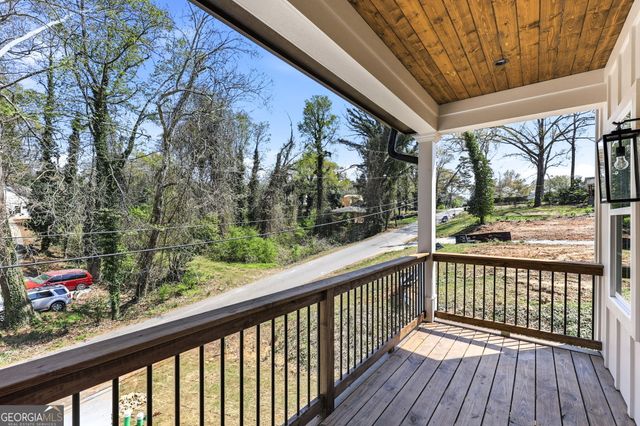 1121 Riverside Terrace, Gainesville, GA 30501