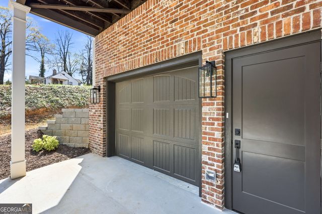 1121 Riverside Terrace, Gainesville, GA 30501