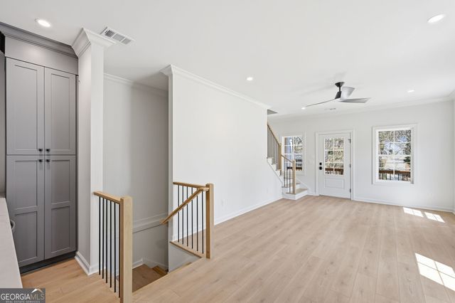 1121 Riverside Terrace, Gainesville, GA 30501