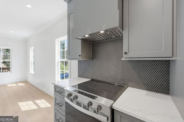 1121 Riverside Terrace, Gainesville, GA 30501