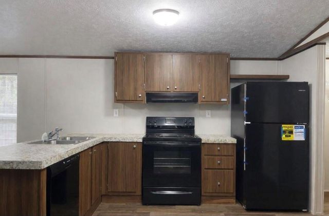 154 Pintail Lane, Trinity, TX 75862