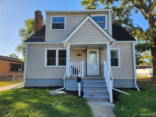 550 E Mapledale Avenue, Hazel Park, MI 48030