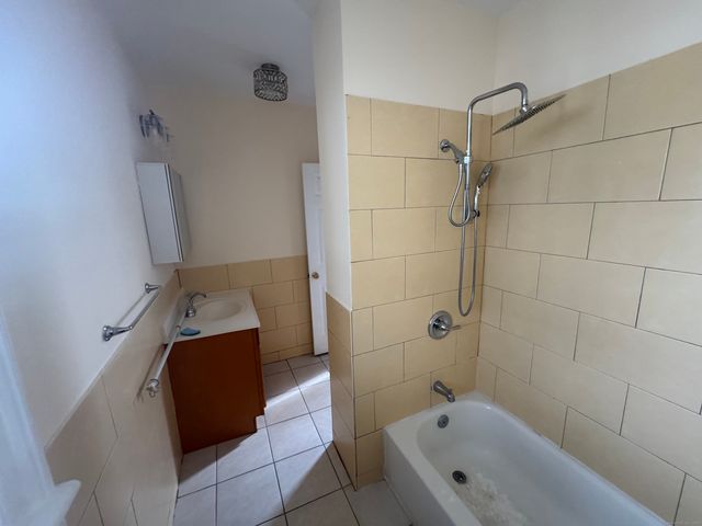 190 Whitney Avenue 1st Floor, Bridgeport, CT 06606