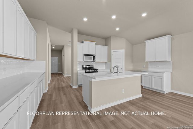 8764 Rucker Pond Trail, San Antonio, TX 78252