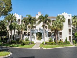 7686 Pebble Creek CIR 301, Naples, FL 34108