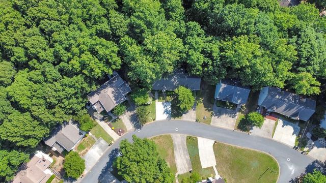 4135 Lake Mist Drive NW, Kennesaw, GA 30144