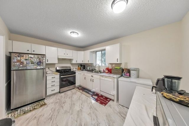 4135 Lake Mist Drive NW, Kennesaw, GA 30144
