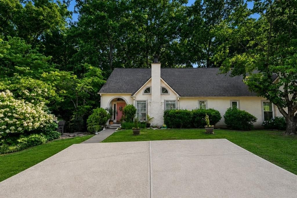 4135 Lake Mist Drive NW, Kennesaw, GA 30144