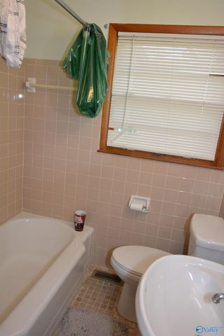 3302 Barton Avenue, Huntsville, AL 35810